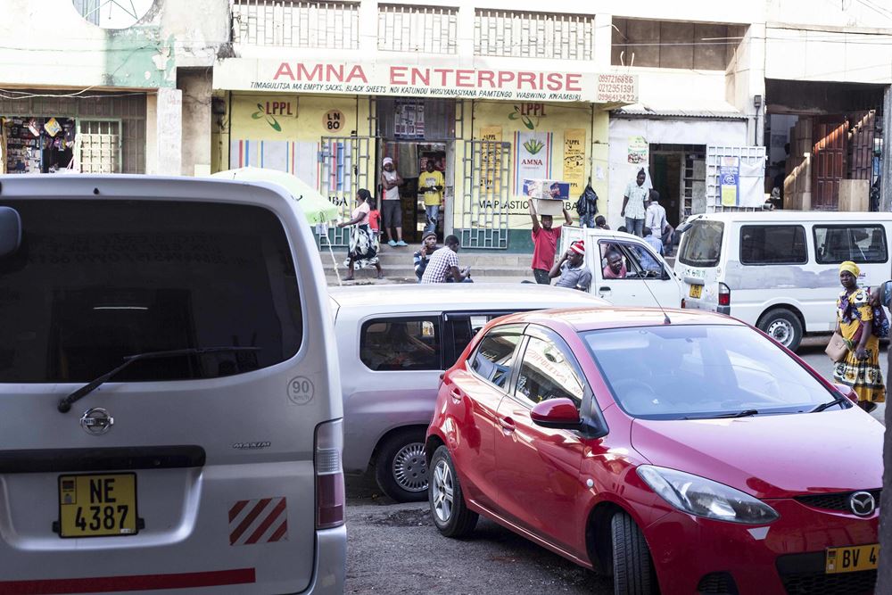 Straßenszene in einer Stadt in Malawi (Quelle: Imago) Straßenszene in einer malawischen Großstadt (Quelle: Imago)