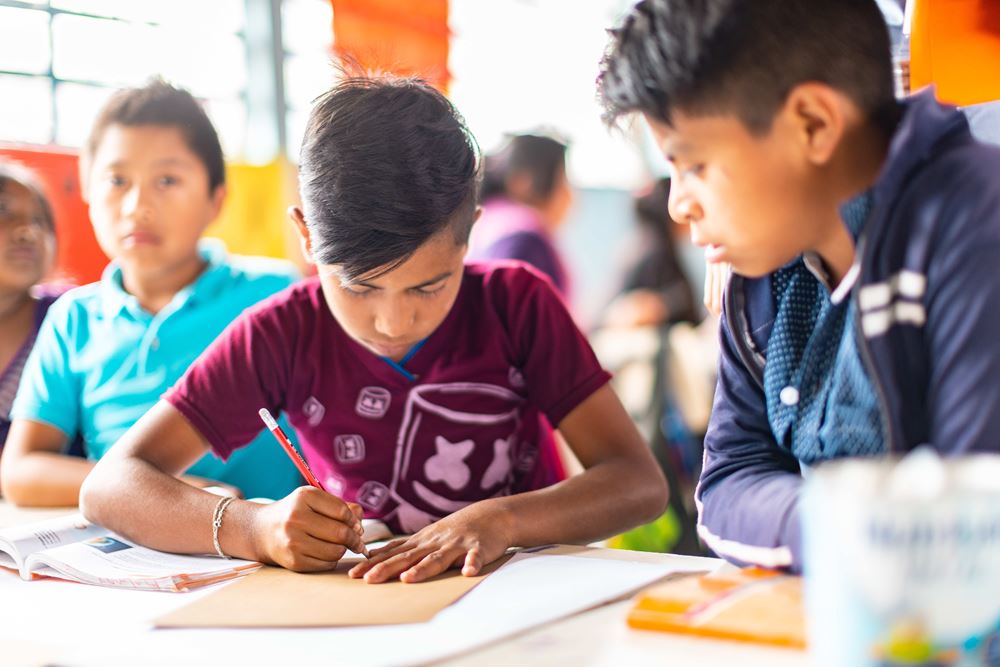 Kinder in der Schule (Quelle: Jakob Studnar) Kinder in der Schule (Quelle: Jakob Studnar)