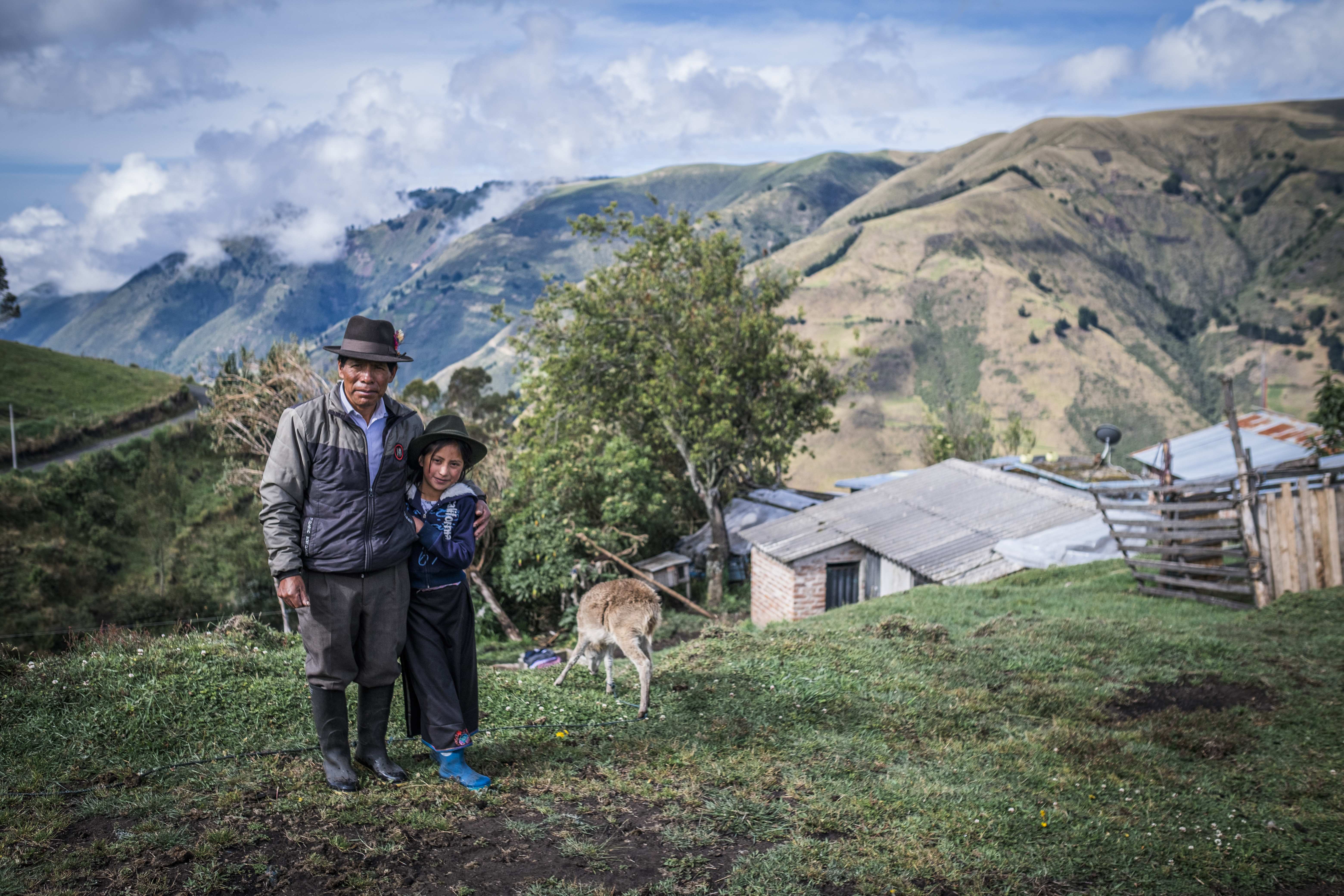Rubi und ihr Großvater José (Quelle: Martin Bondzio)
