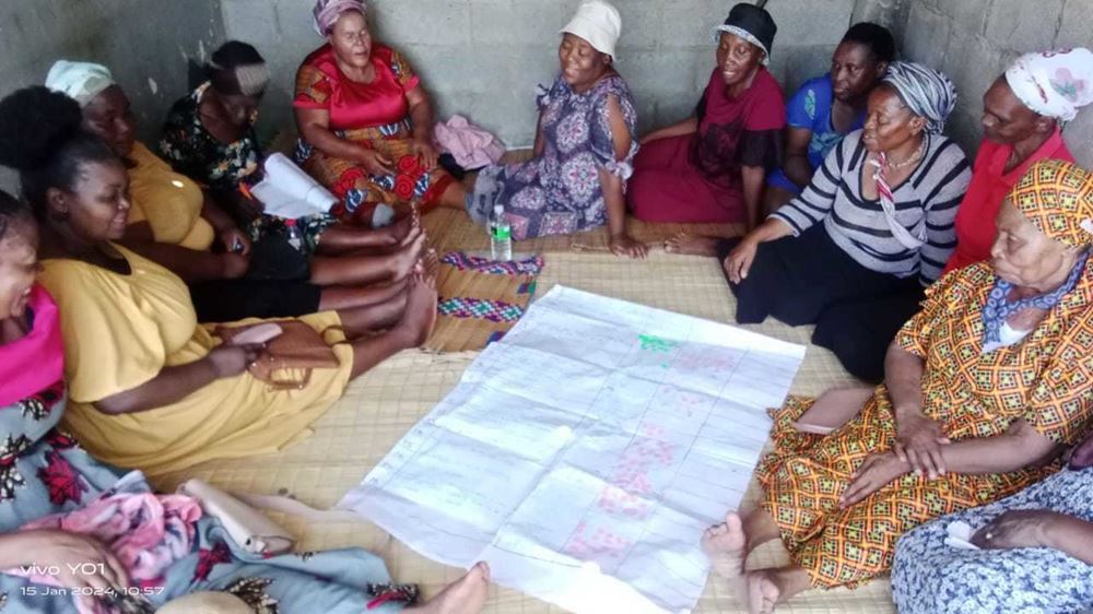 Treffen einer Selbsthilfegruppe in Südafrika (Quelle: Kindernothilfe-Partner) Treffen einer Selbsthilfegruppe in Südafrika (Quelle: Kindernothilfe-Partner)